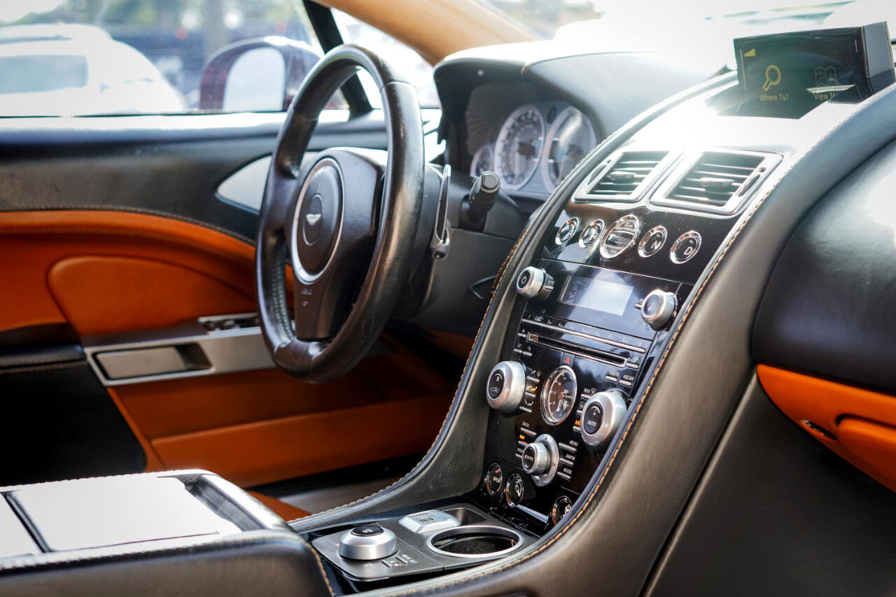 Used 2014 Aston Martin Rapide S image 11