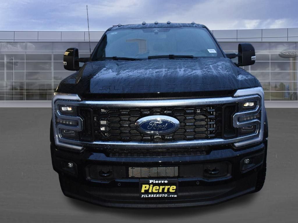 New 2026 Ford F450 Platinum w/ FX4 Off-Road Package image 2