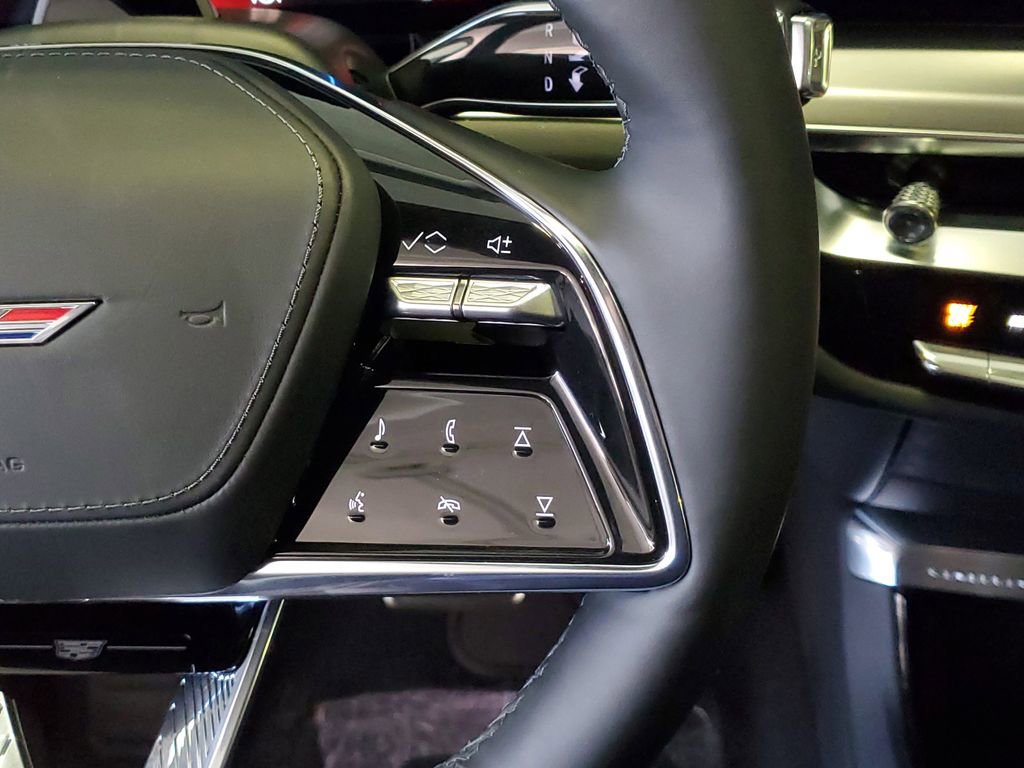 New 2026 Cadillac Lyriq V w/ Exterior Carbon Fiber Package AWD/4WD image 22