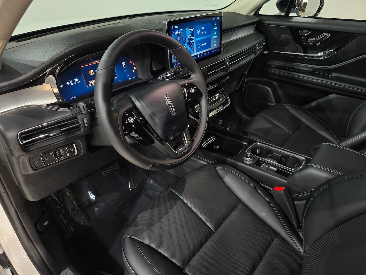 New 2026 Lincoln Corsair Premiere image 15