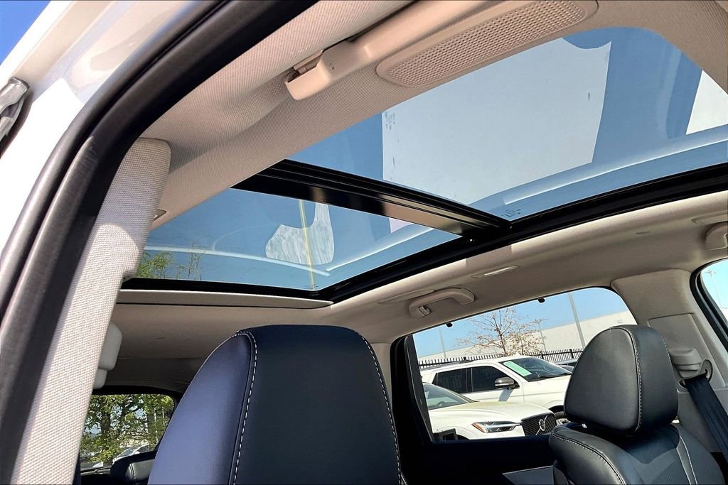 Certified 2026 Acura MDX w/ Technology Package image 20