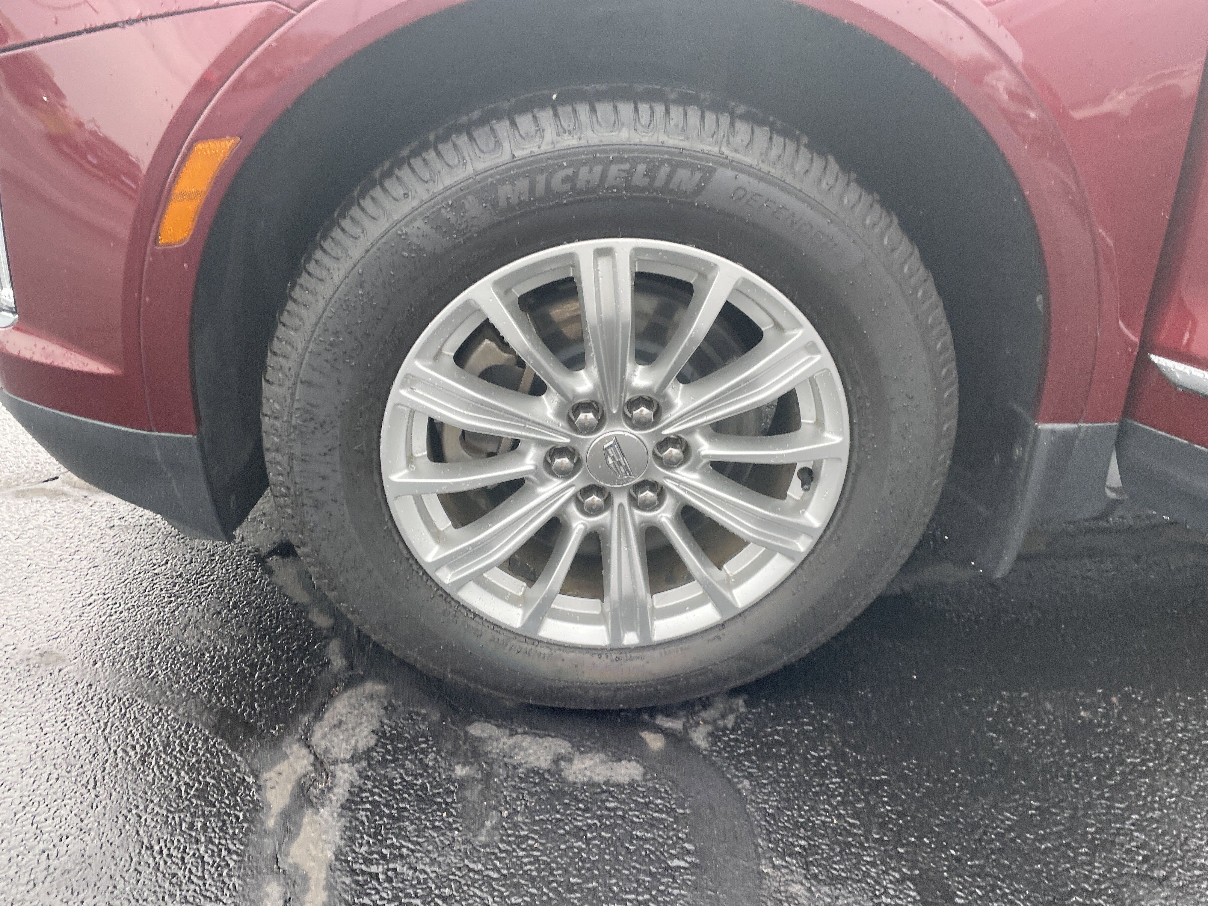 Used 2018 Cadillac XT5 FWD image 32