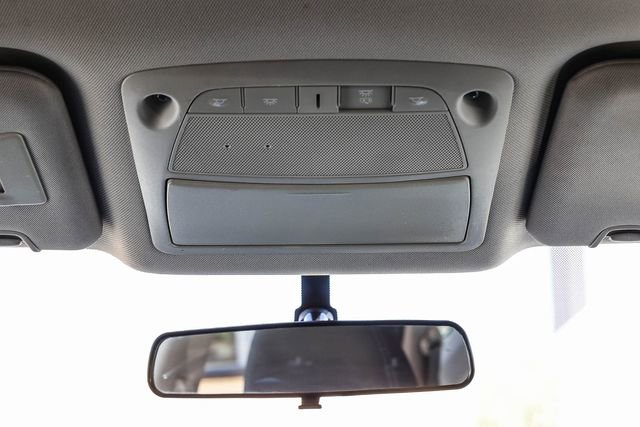 Used 2018 Nissan Rogue SV image 17