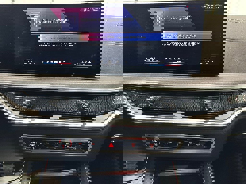 Used 2026 BMW X5 xDrive50e image 25