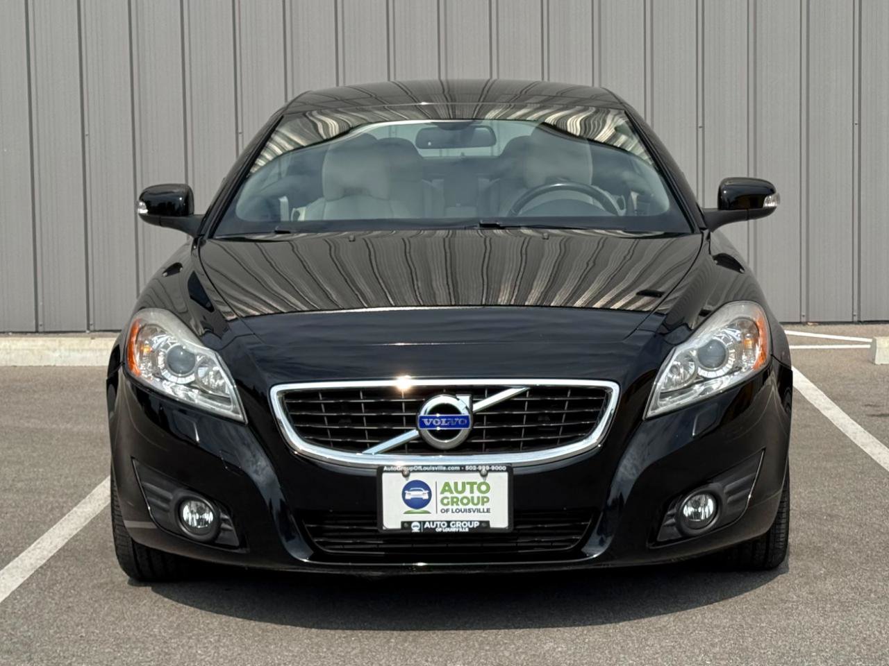Used 2012 Volvo C70 T5 FWD image 2