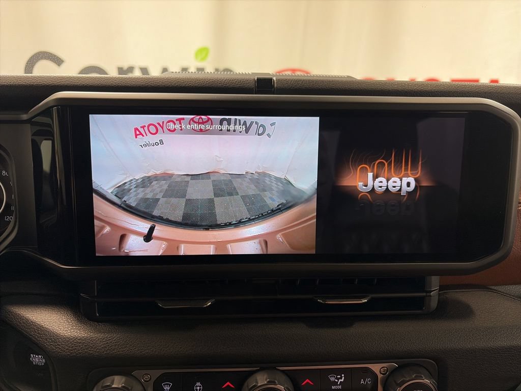 Used 2025 Jeep Wrangler Sport AWD/4WD image 29