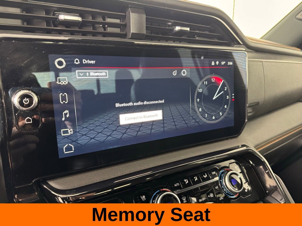 Used 2024 GMC Sierra 2500 AT4 w/ Technology Package image 15