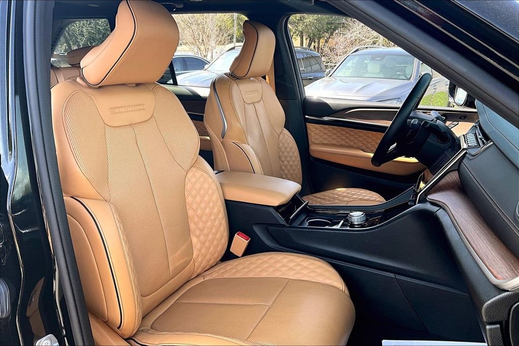 Used 2022 Jeep Grand Cherokee Summit image 30