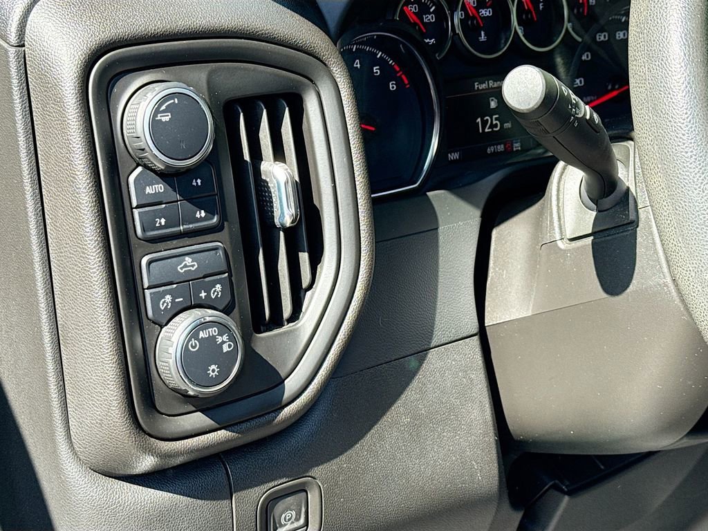 Used 2022 Chevrolet Silverado 1500 Custom Trail Boss w/ Safety Confidence Package image 10