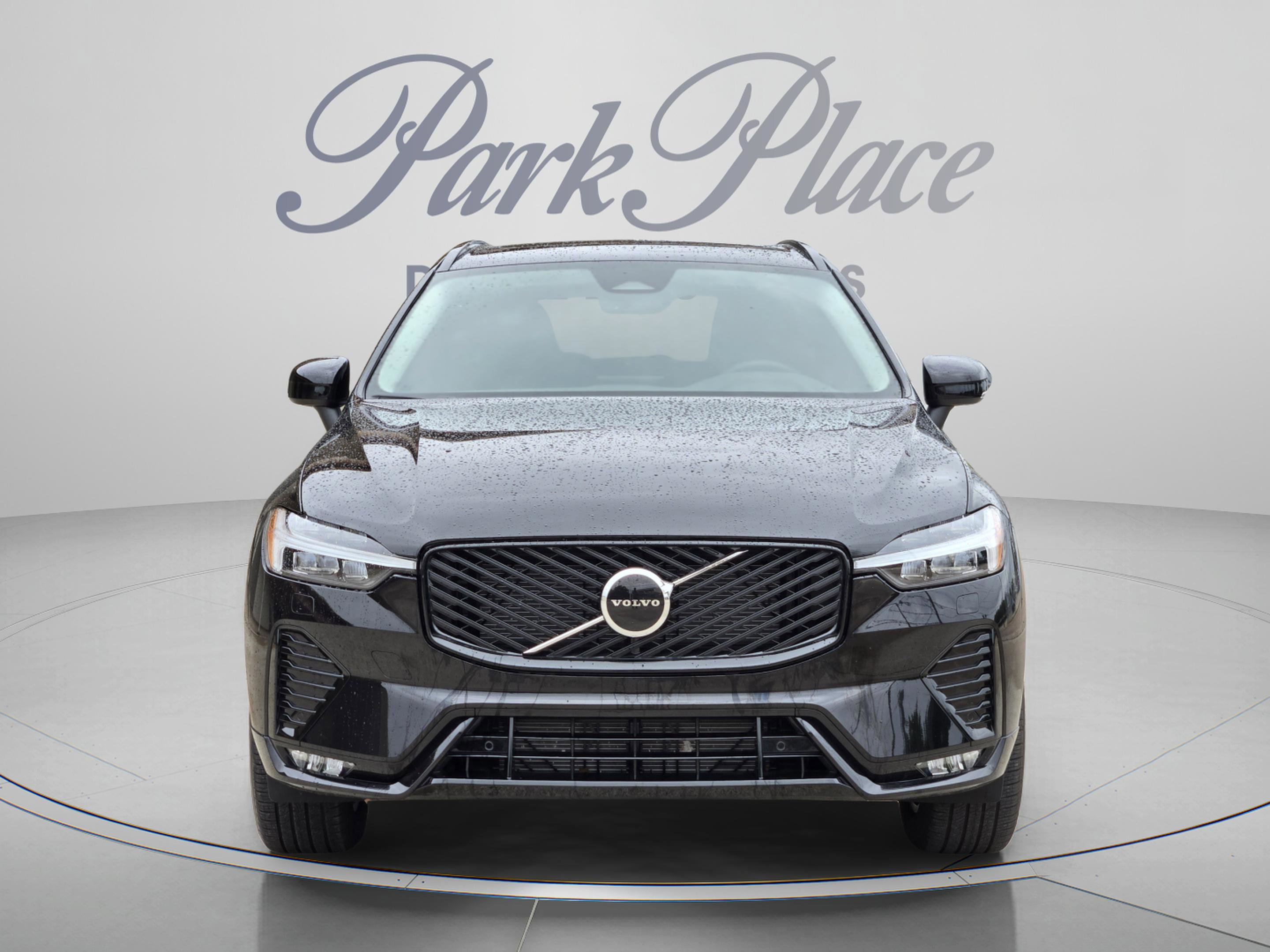 Used 2026 Volvo XC60 B5 Core w/ Protection Package Premier AWD/4WD image 9