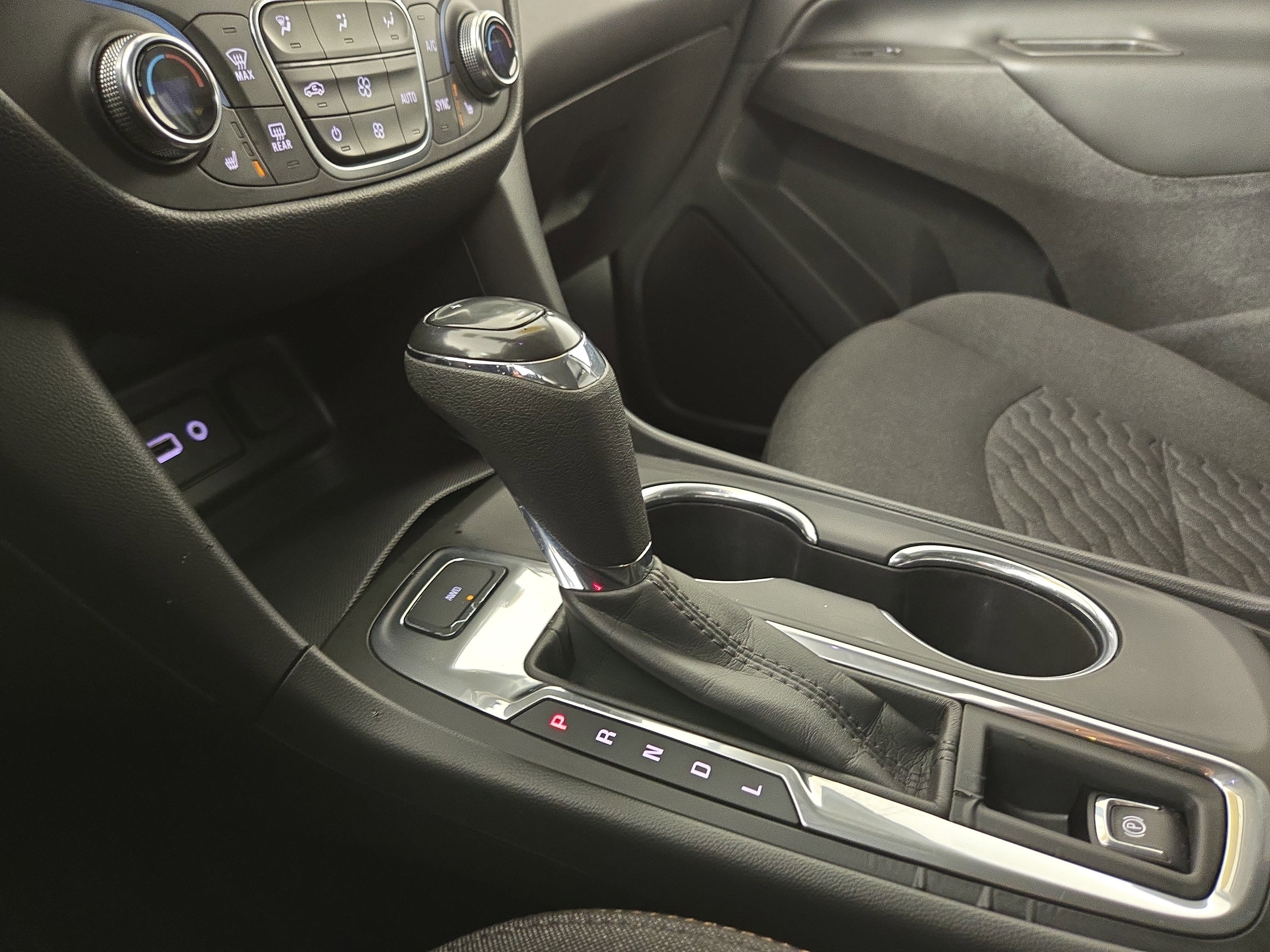 Used 2020 Chevrolet Equinox LT image 23