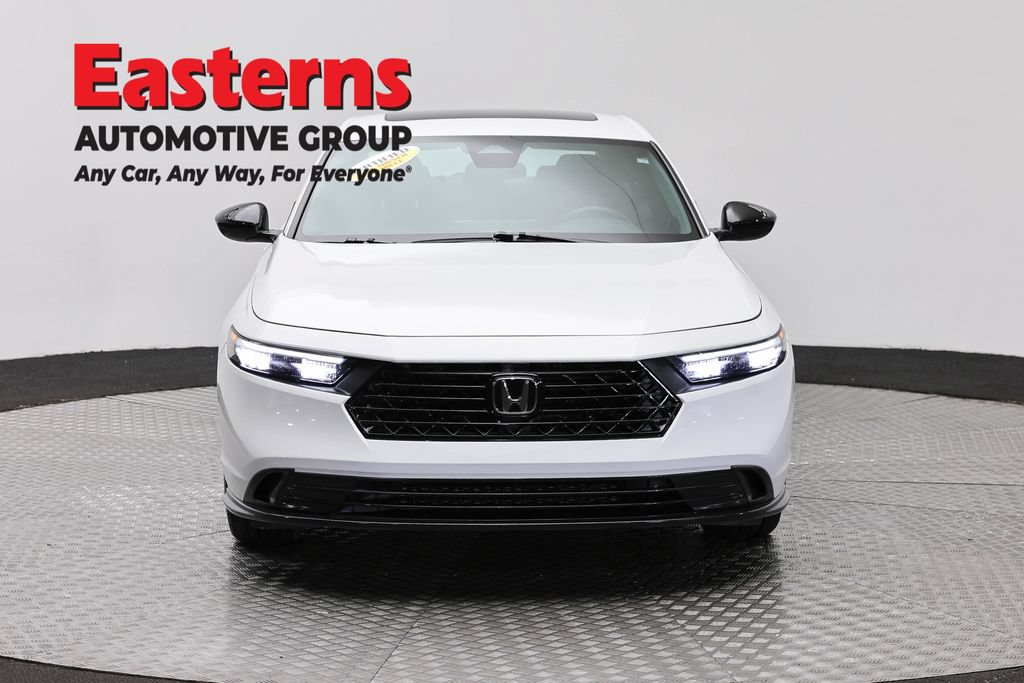 Used 2024 Honda Accord Sport image 2