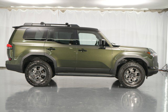 Used 2026 Lexus GX 550 Overtrail+ image 16