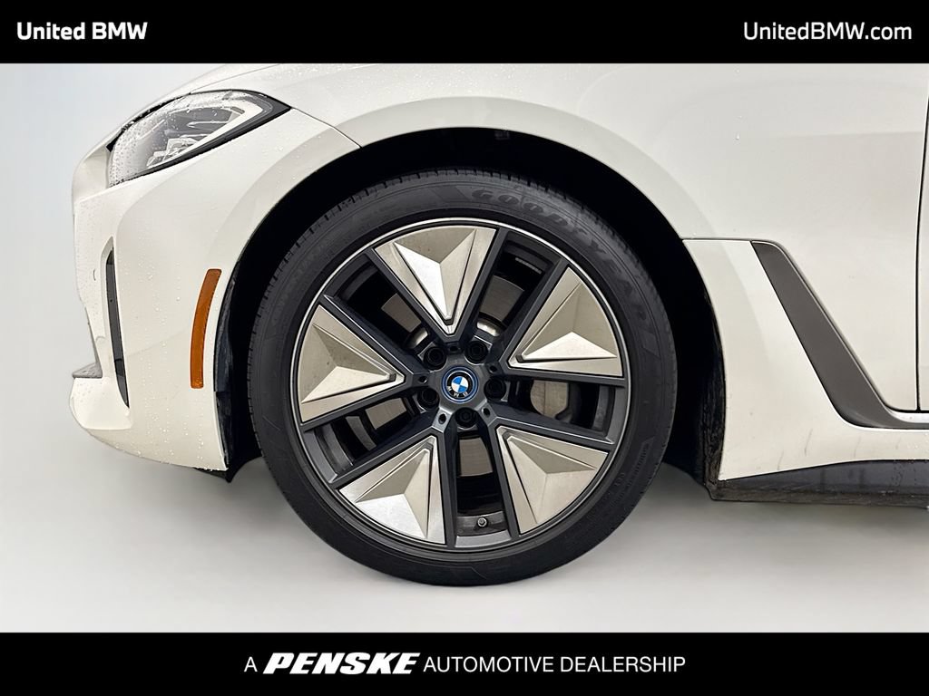 Used 2023 BMW i4 eDrive40 w/ Premium Package RWD image 2