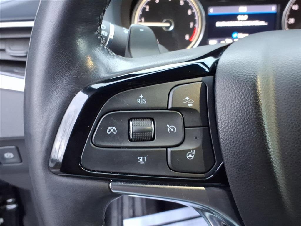 Used 2023 Buick Enclave Essence image 17