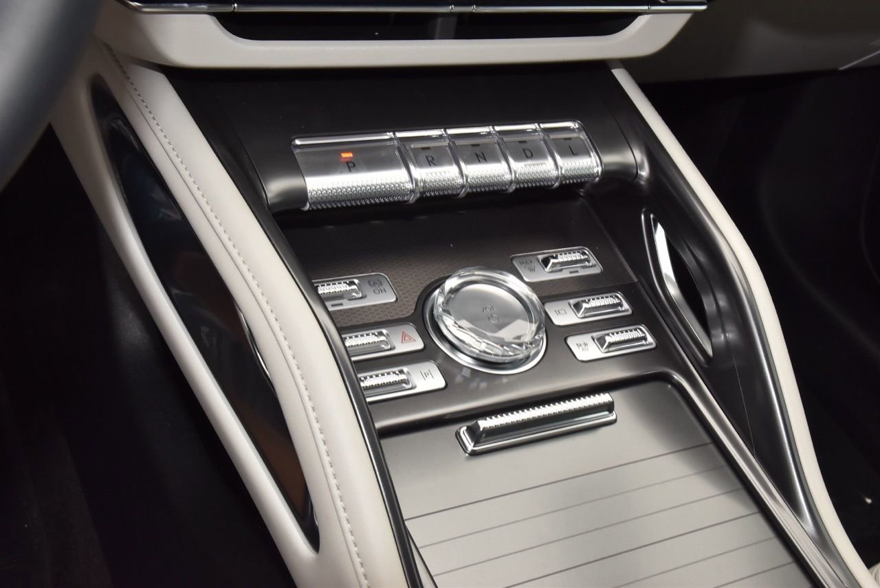 New 2026 Lincoln Nautilus Premier AWD/4WD image 38