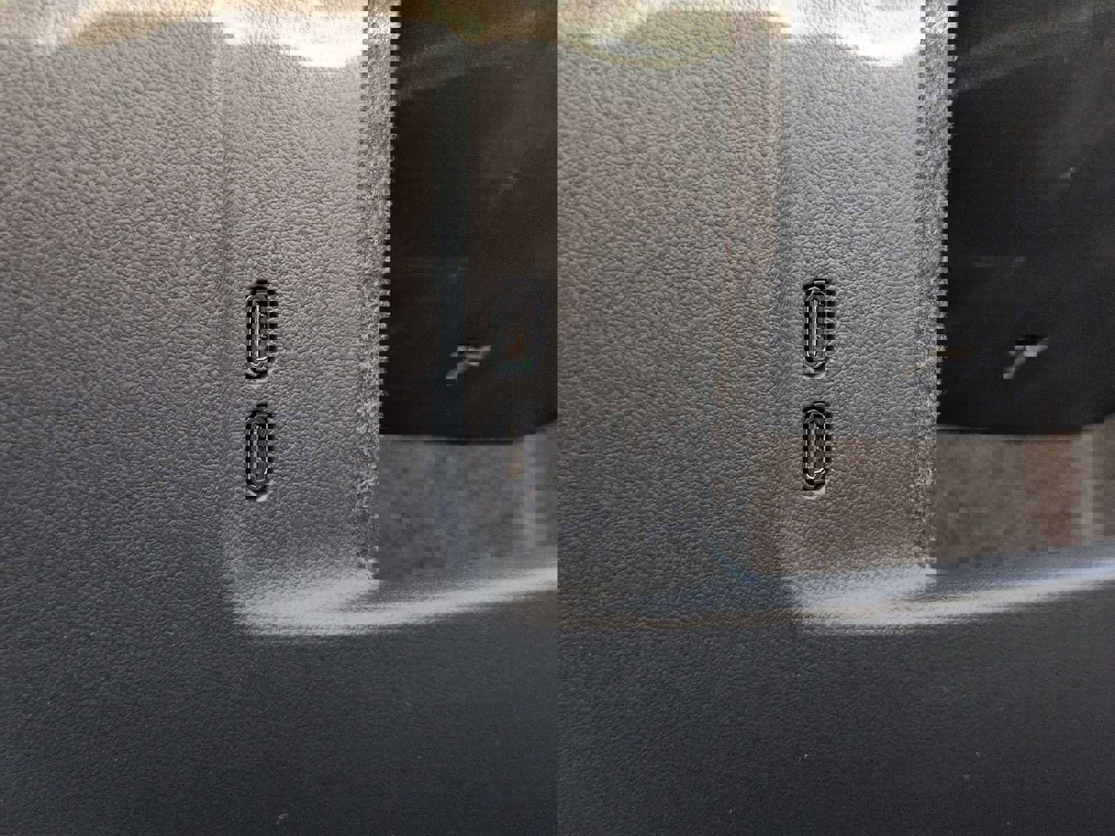 New 2026 Cadillac Optiq Luxury 1 image 21