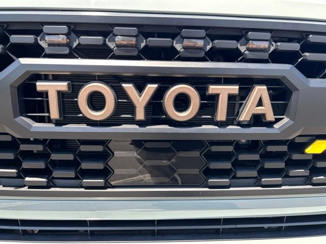 Used 2022 Toyota Tacoma SR5 w/ Trail Edition AWD/4WD image 31