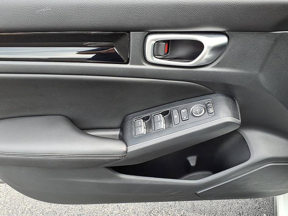 Certified 2023 Honda Civic Sport Touring image 11