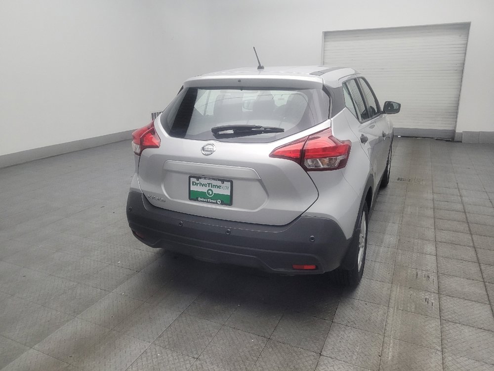 Used 2020 Nissan Kicks S FWD image 9
