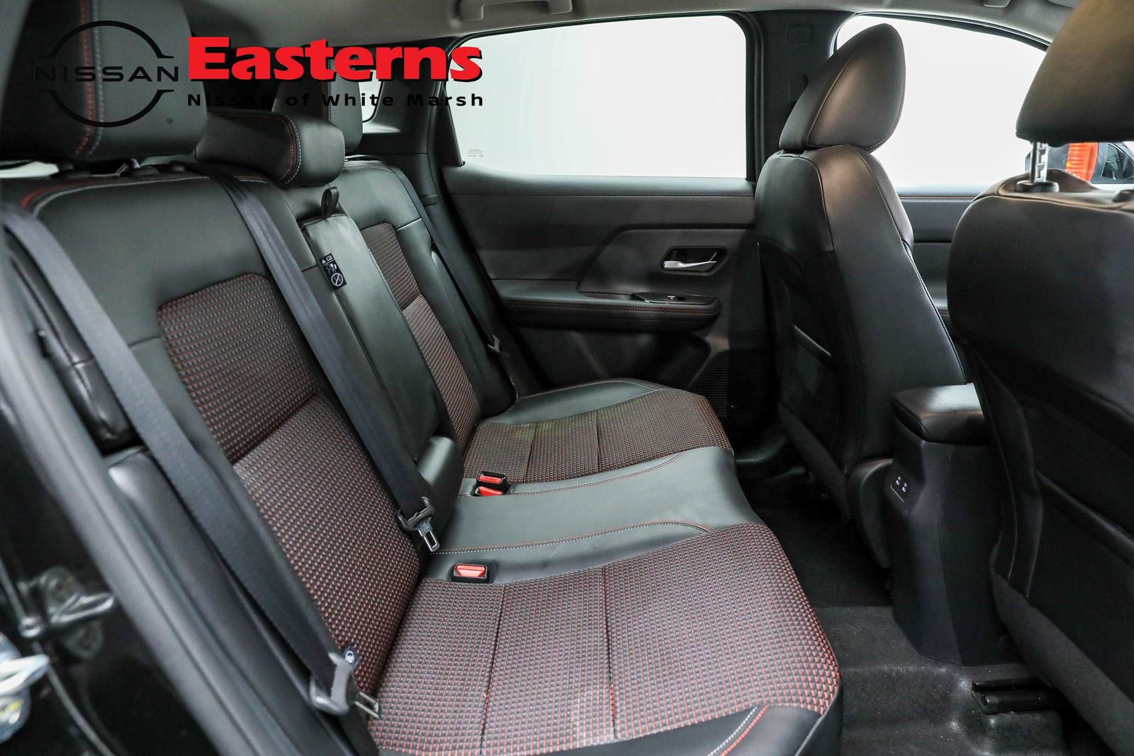 Used 2025 Nissan Kicks SR image 31