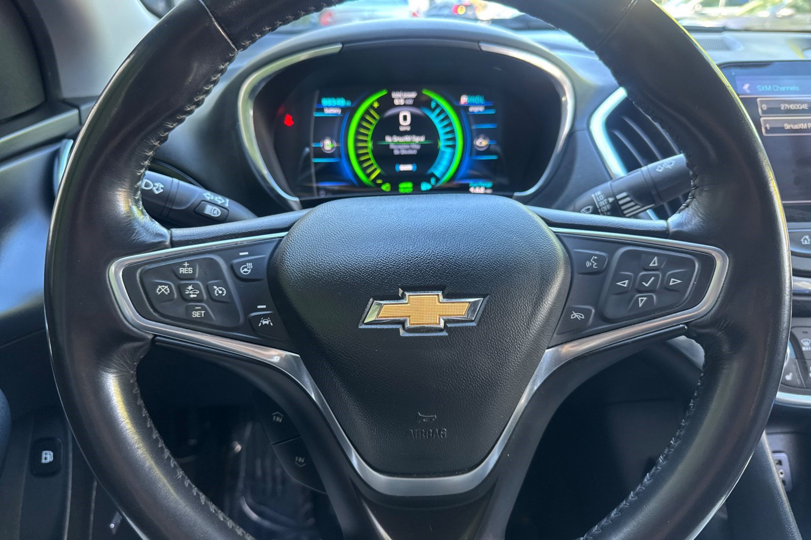 Used 2018 Chevrolet Volt Premier w/ Driver Confidence Package FWD image 10