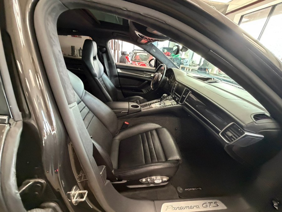 Used 2016 Porsche Panamera GTS AWD/4WD image 49
