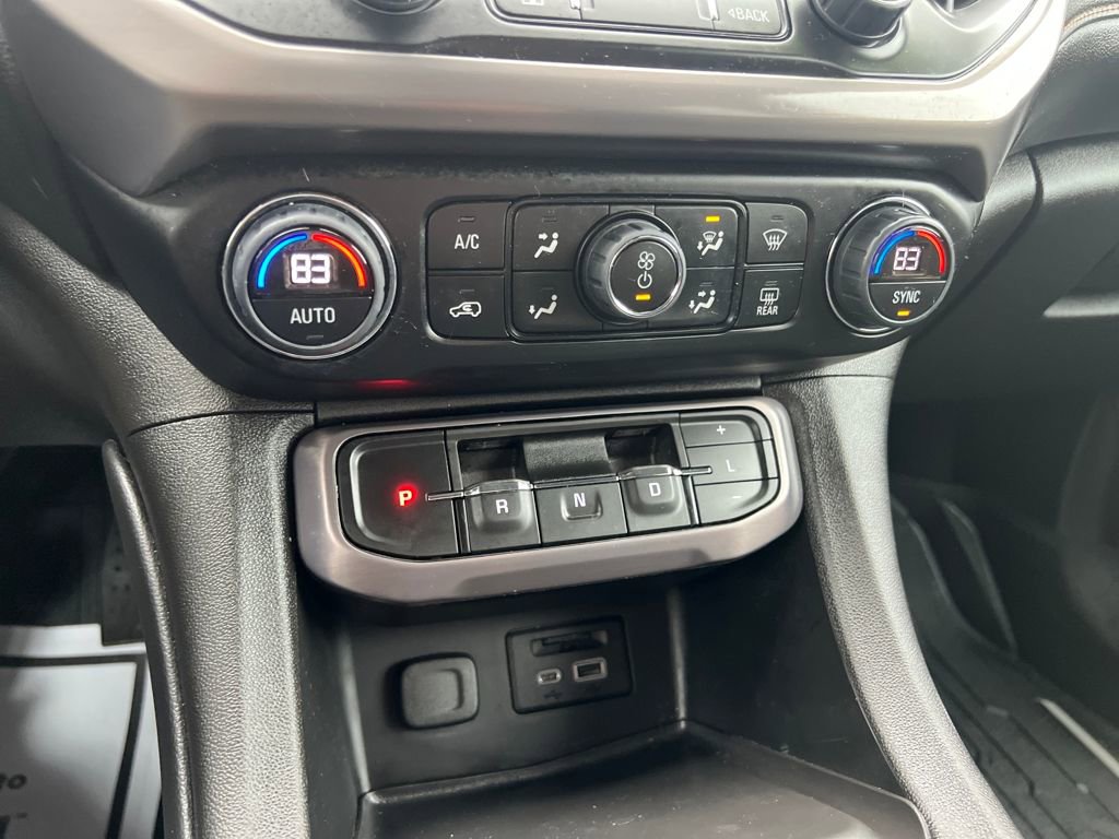 Used 2023 GMC Acadia AT4 w/ Technology Package image 18
