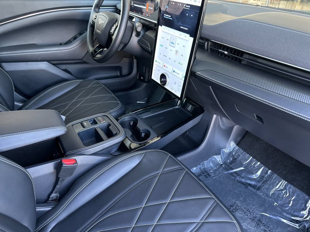 Certified 2025 Ford Mustang Mach-E Select RWD image 15
