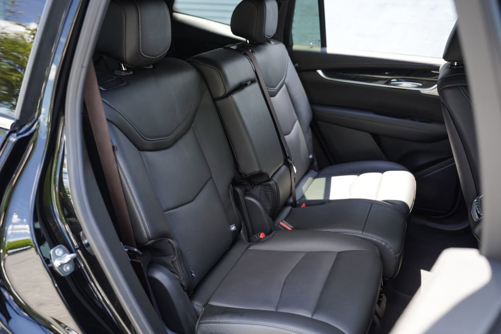 Used 2024 Cadillac XT6 Premium Luxury FWD image 27