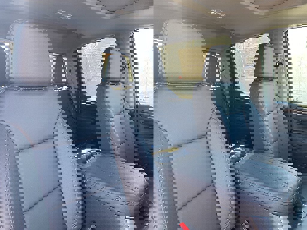 New 2025 Chevrolet Silverado 1500 RST w/ Dark Appearance Package image 28