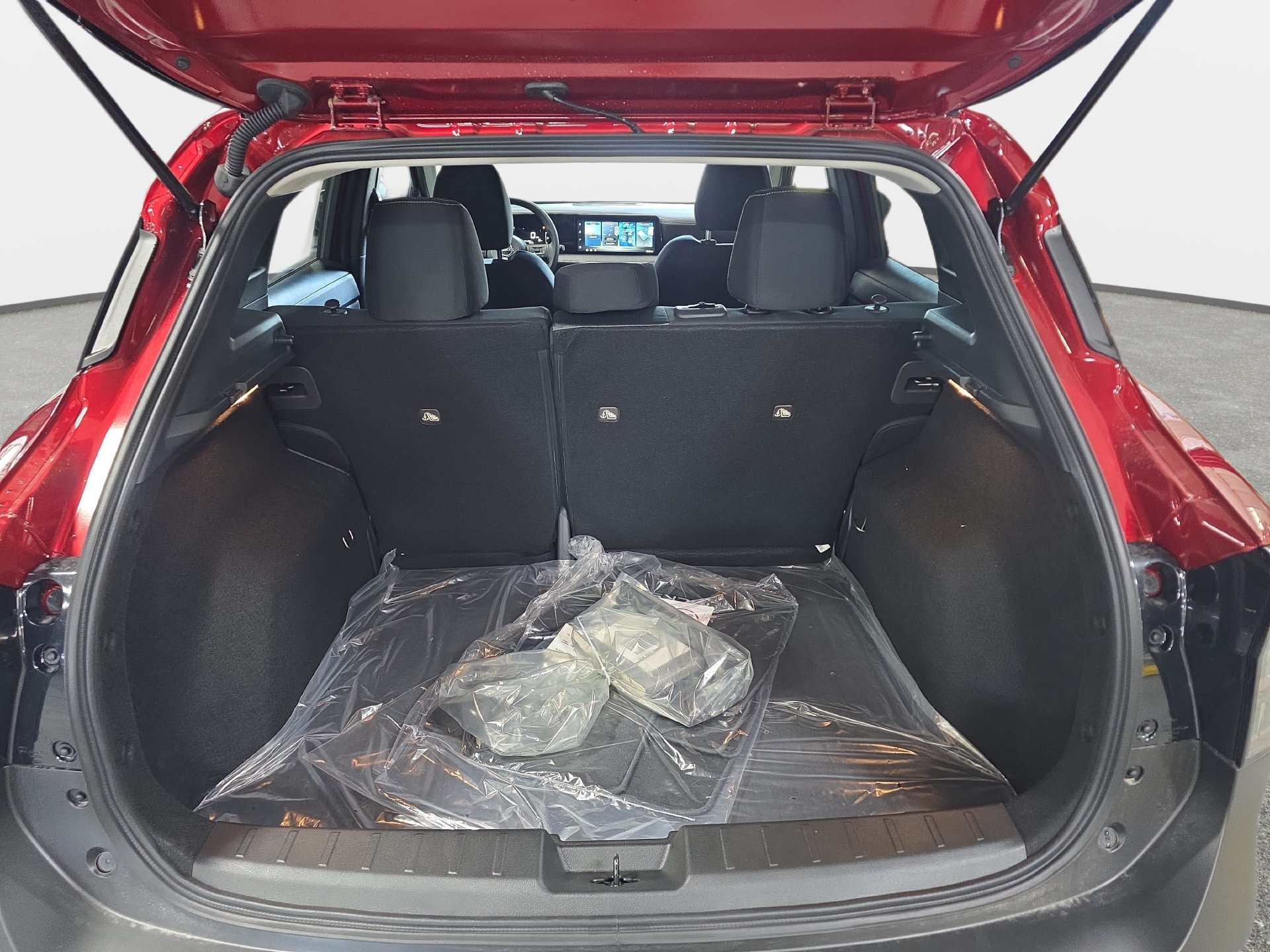 New 2027 Nissan Kicks SV w/ Cold Weather Package FWD image 12