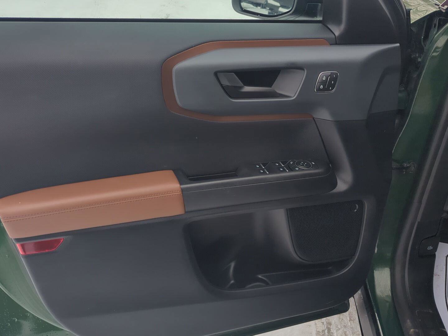 Used 2023 Ford Bronco Sport Outer Banks image 9