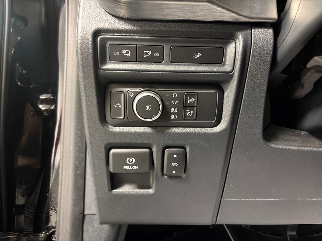 Used 2022 Ford F150 Lariat image 32