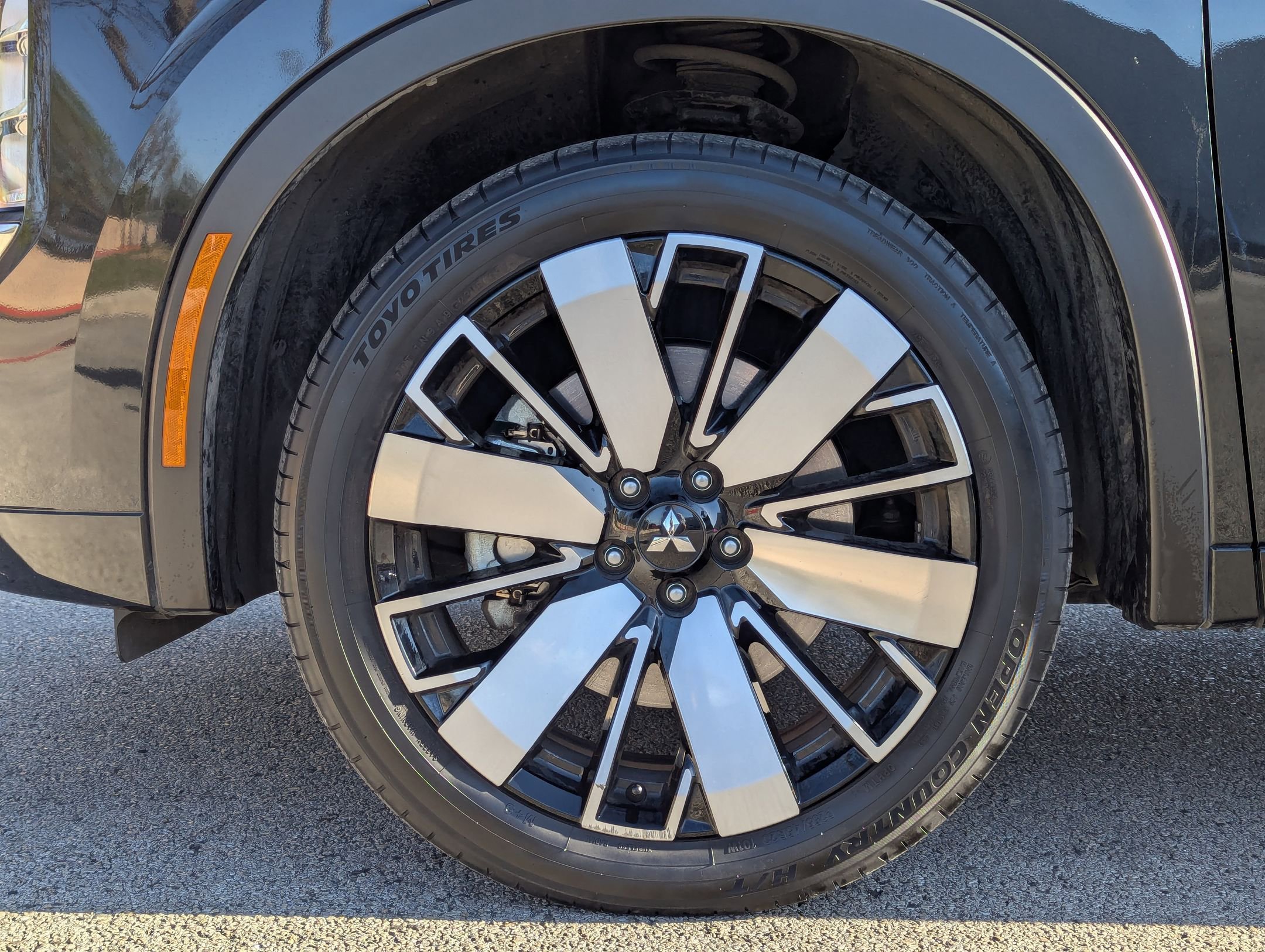 Used 2025 Mitsubishi Outlander SEL image 31