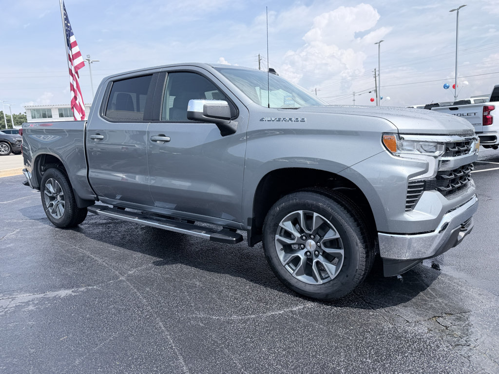 New 2026 Chevrolet Silverado 1500 LT w/ Leather Package AWD/4WD image 2