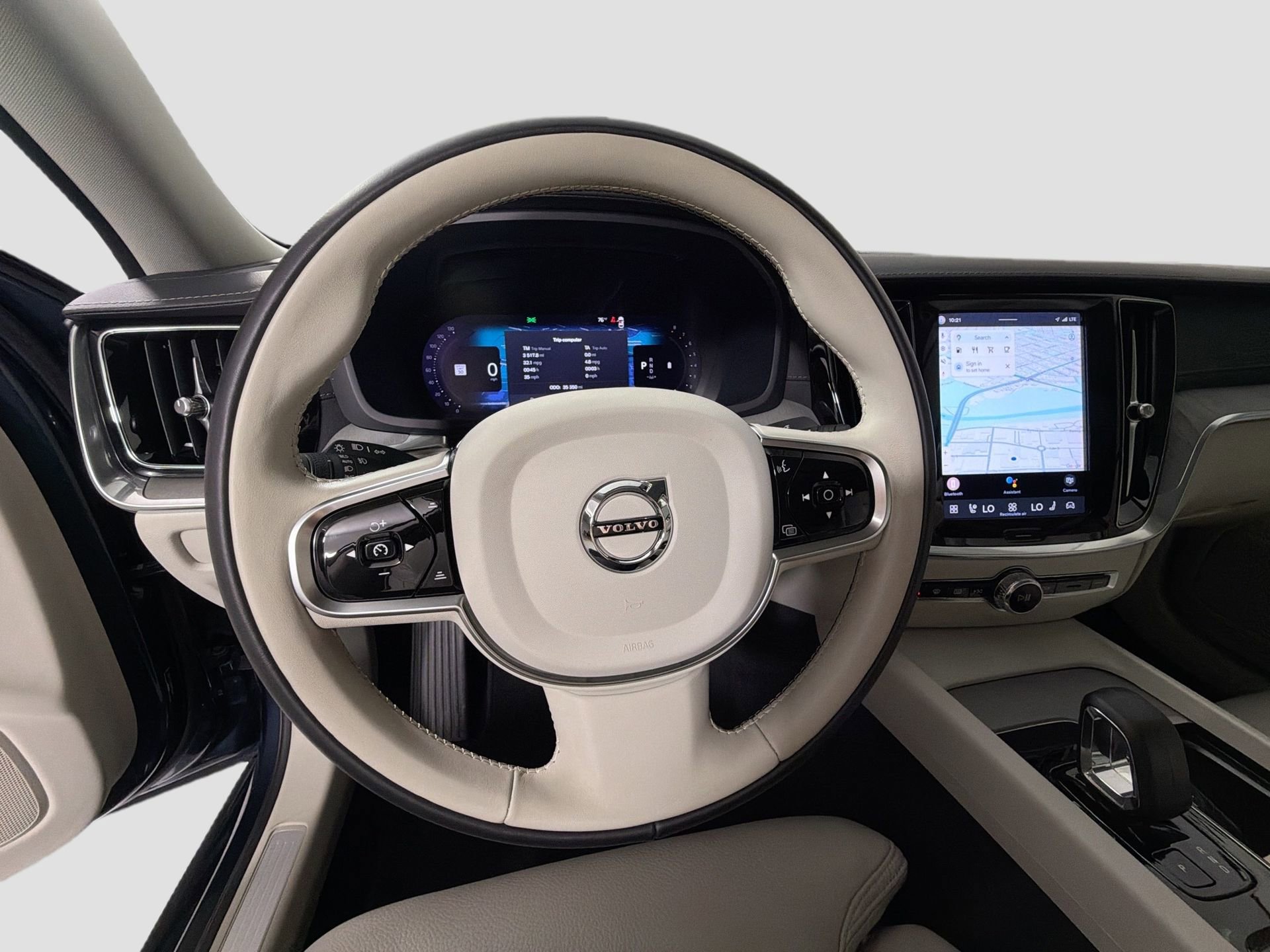 Certified 2024 Volvo S60 B5 Ultimate w/ Climate Package image 12