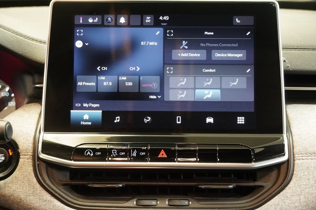 Used 2023 Jeep Compass Latitude AWD/4WD image 19