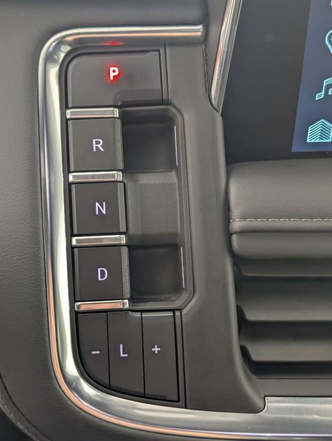 Used 2024 Chevrolet Tahoe LT image 23