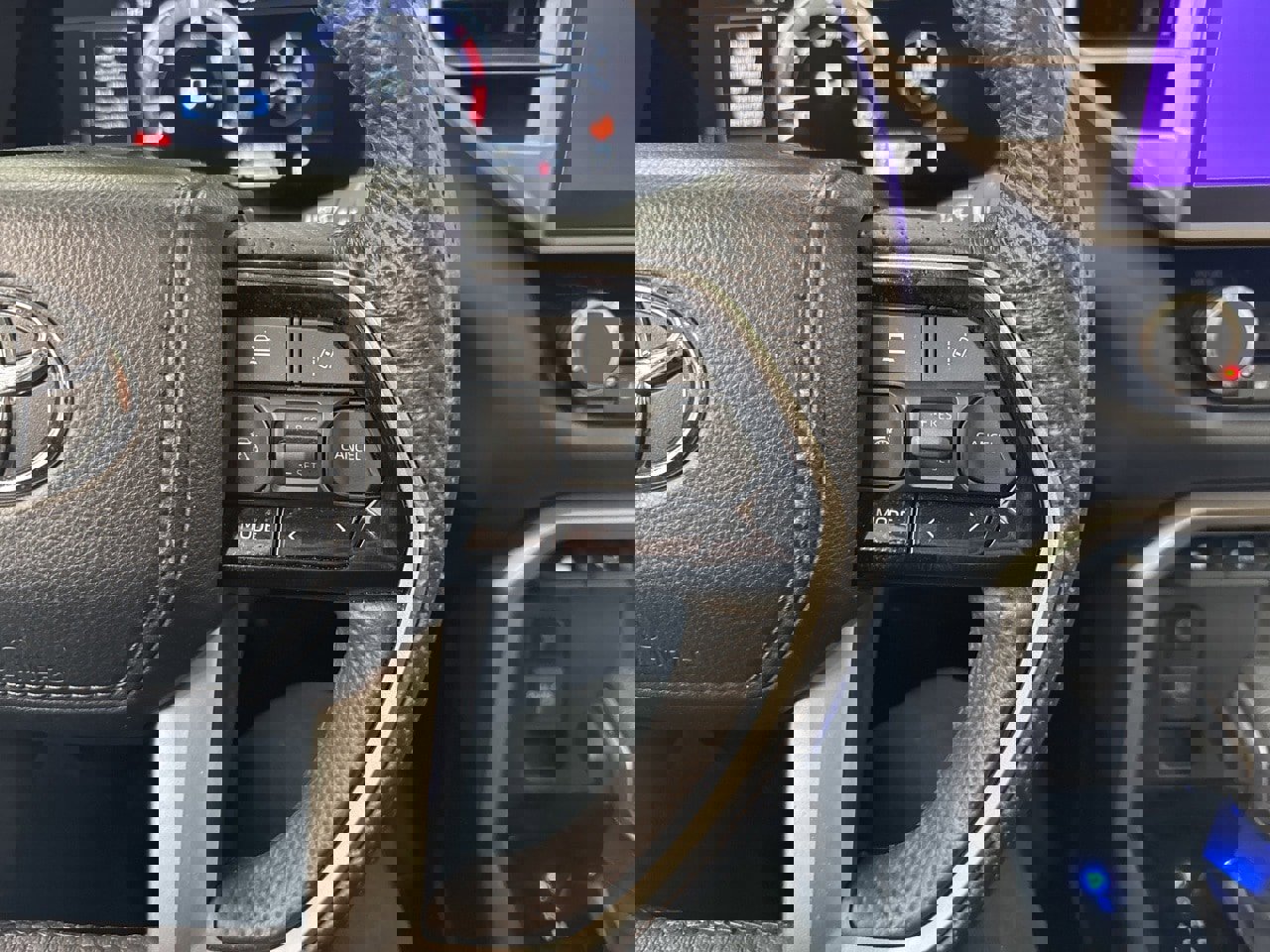 Used 2024 Toyota Tundra Limited image 21