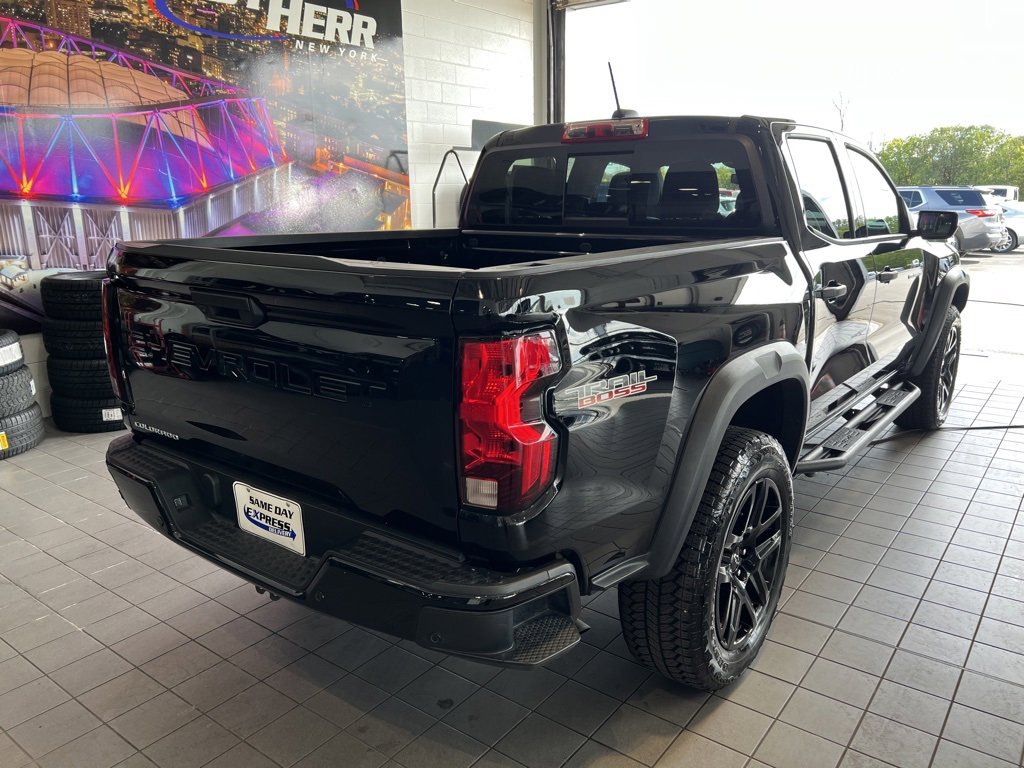Used 2024 Chevrolet Colorado Trail Boss w/ Safety Package image 13