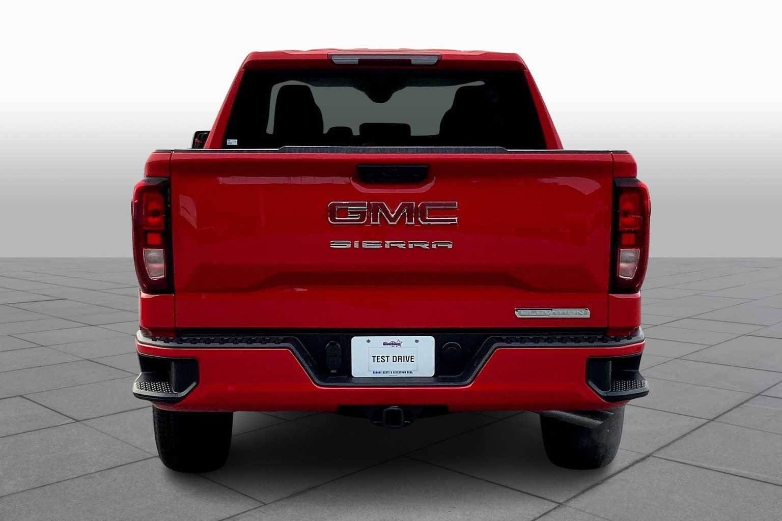 New 2025 GMC Sierra 1500 Elevation image 4