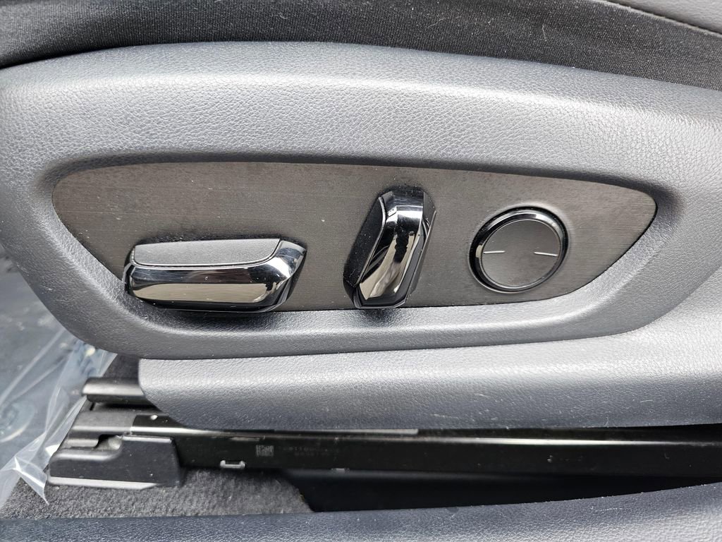 Used 2023 Lexus ES 250 w/ Premium Package image 25