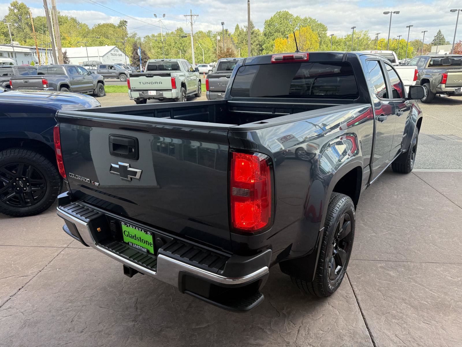 Used 2019 Chevrolet Colorado W/T w/ WT Convenience Package RWD image 6