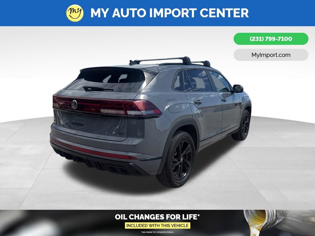 Used 2025 Volkswagen Atlas Cross Sport SEL R-Line AWD/4WD image 7