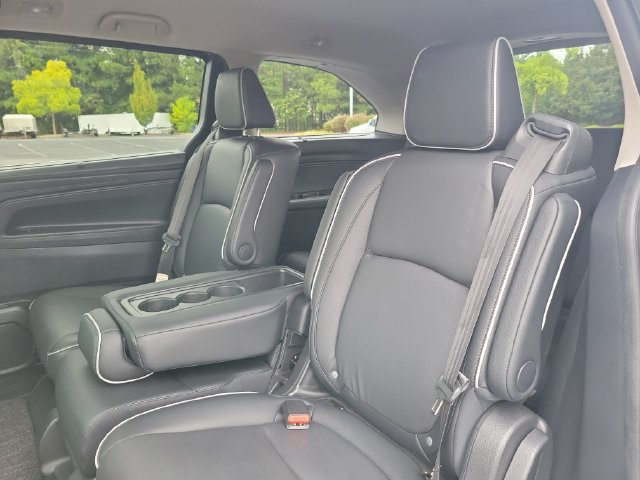 Used 2025 Honda Odyssey Touring image 9