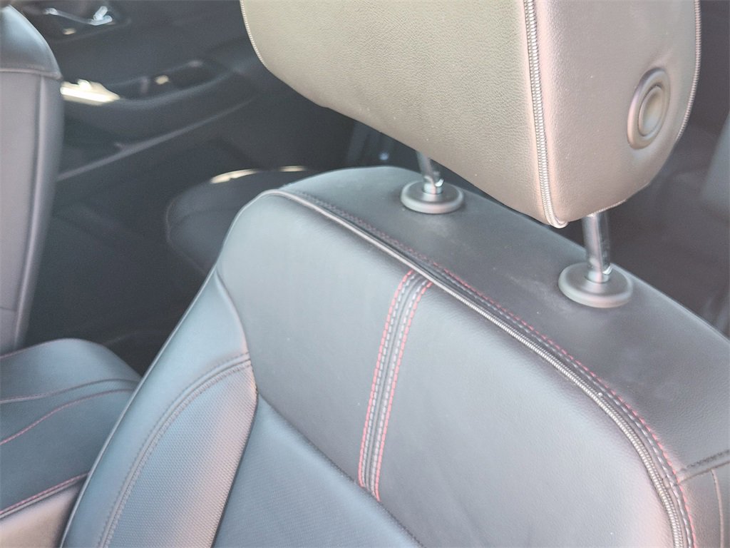 Used 2022 Chevrolet Traverse RS image 15