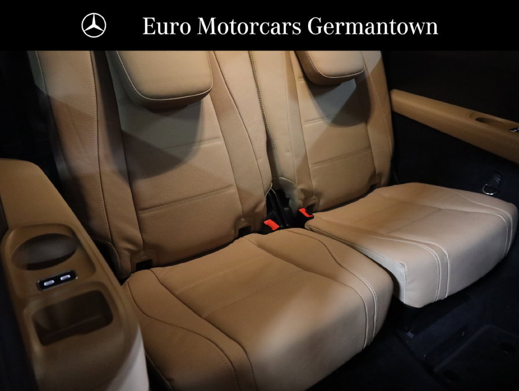 Used 2025 Mercedes-Benz GLS 450 4MATIC image 56