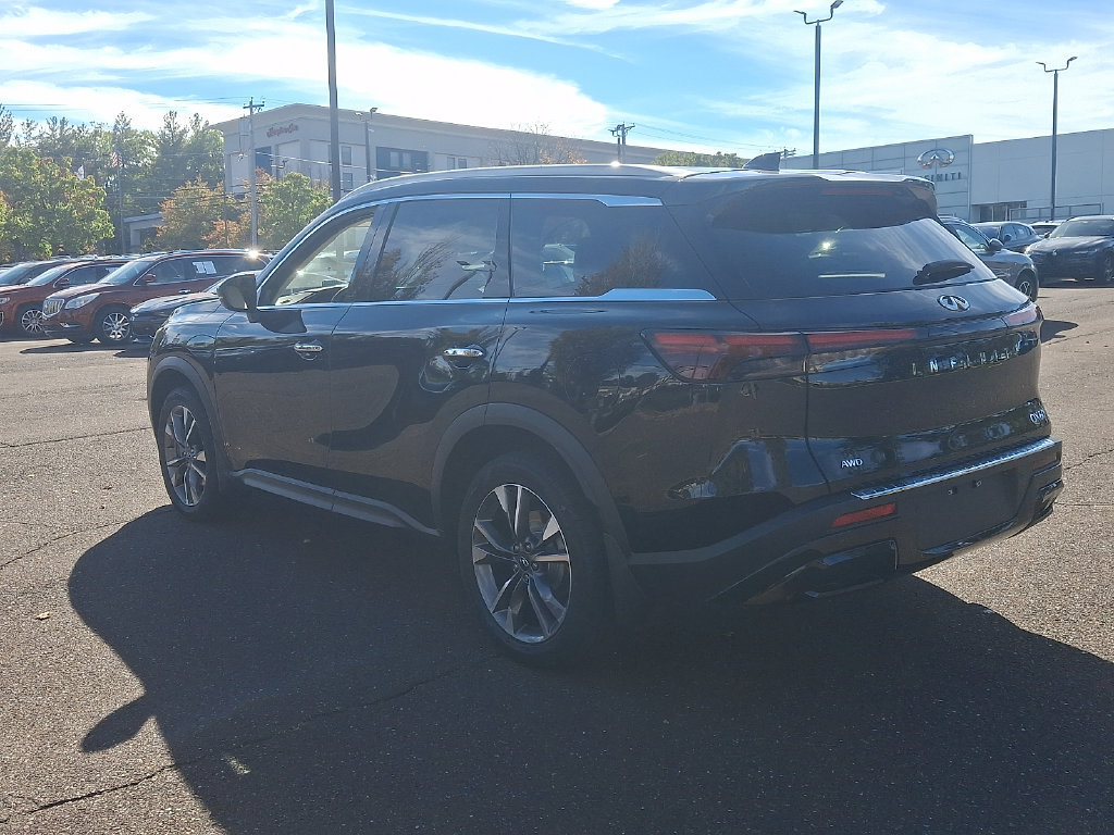 Certified 2023 INFINITI QX60 Luxe w/ Cargo Package AWD/4WD image 4