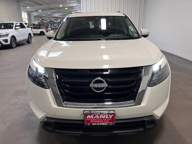 Used 2024 Nissan Pathfinder SV image 8